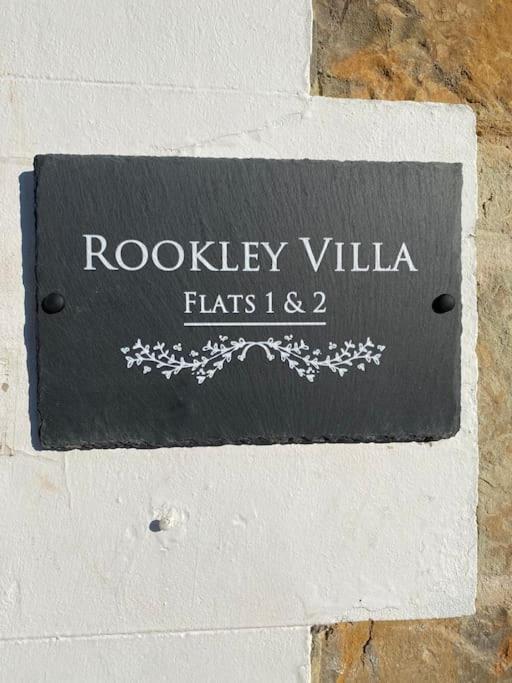 Rookley Villa, 3 Bedroom Family Apartment, เวนท์เนอร์ ภายนอก รูปภาพ